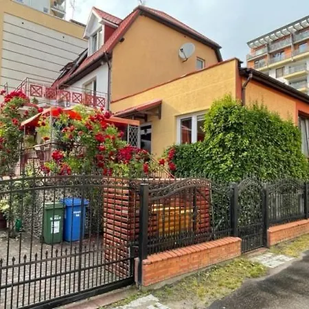 Séjour chez l'habitant Carmen Dzielnica Uzdrowiskowa 400 M Od Mola *