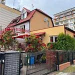 Δωμάτια σε οικογενειακή κατοικία Carmen Dzielnica Uzdrowiskowa 400 M Od Mola *