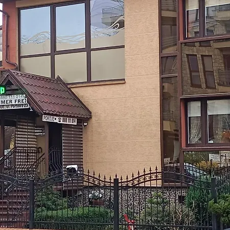 Δωμάτια σε οικογενειακή κατοικία Carmen