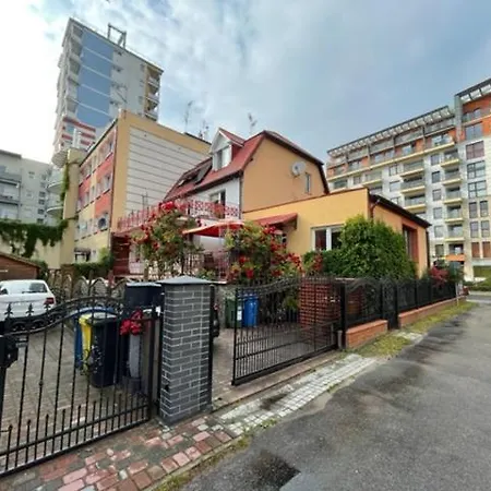 Carmen בית אירוח